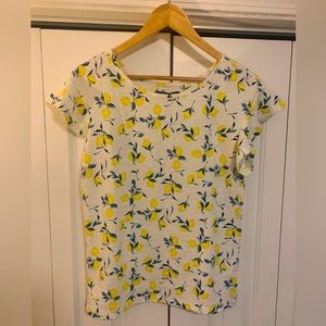 NWT Lemon Print Flutter Cap Sleeve Top S